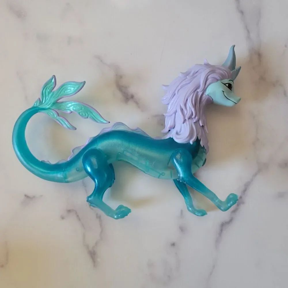 Disney Raya & the Last Dragon Sisu light up lavendar blue Thai